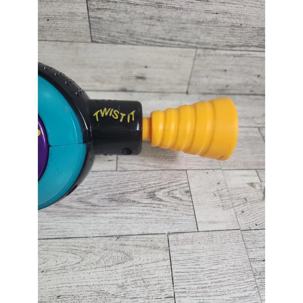 Vintage Bop It Original Pull Twist Electronic Game 15